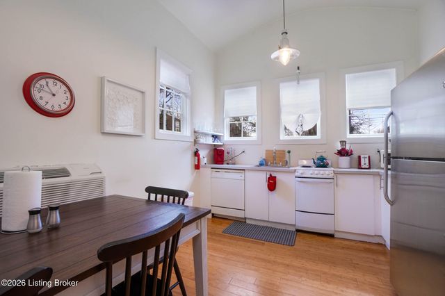 1139 S Brook St, Louisville, KY 40203