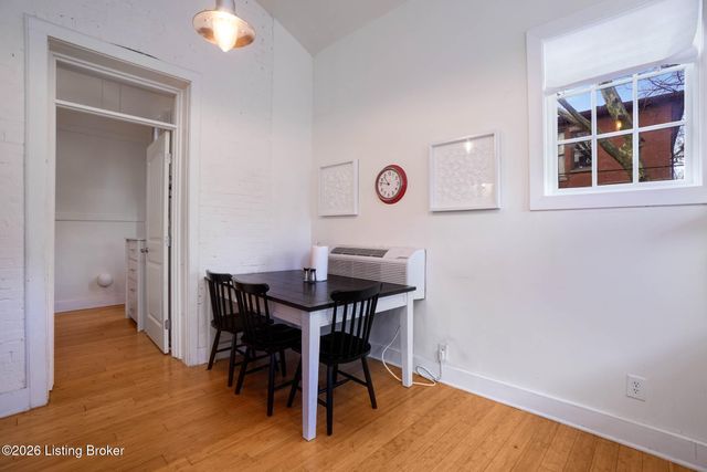 1139 S Brook St, Louisville, KY 40203