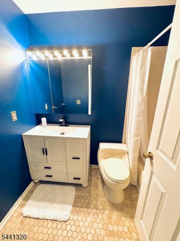 93 Driftwood Dr., Franklin Twp., NJ 08873