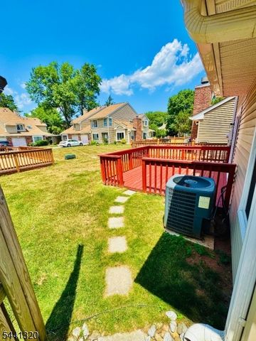 93 Driftwood Dr., Franklin Twp., NJ 08873