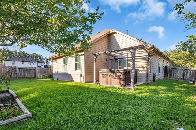 12575 Canyon Falls Boulevard, Willis, TX 77318