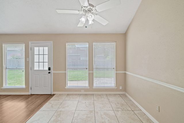 8614 Greenleaf Lake Drive, Houston, TX 77095