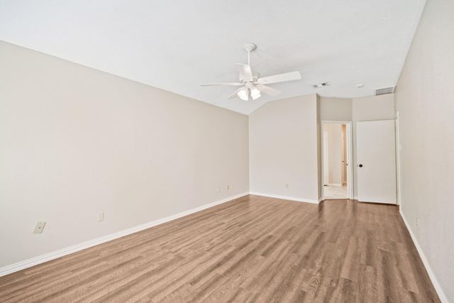 8614 Greenleaf Lake Drive, Houston, TX 77095