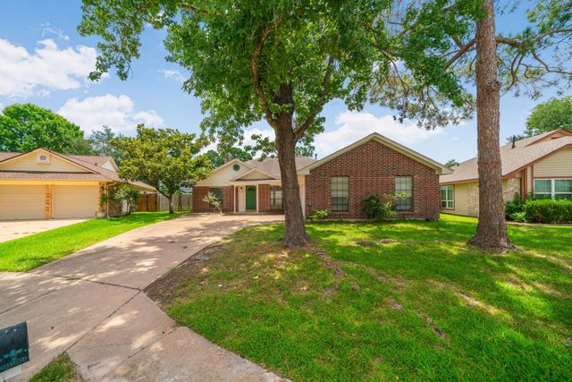8614 Greenleaf Lake Drive, Houston, TX 77095