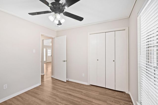 8614 Greenleaf Lake Drive, Houston, TX 77095