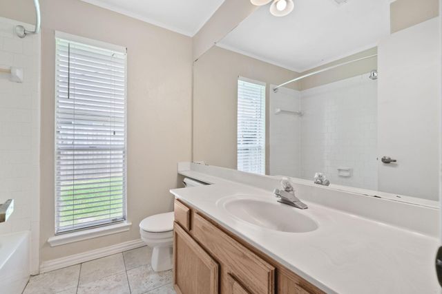 8614 Greenleaf Lake Drive, Houston, TX 77095
