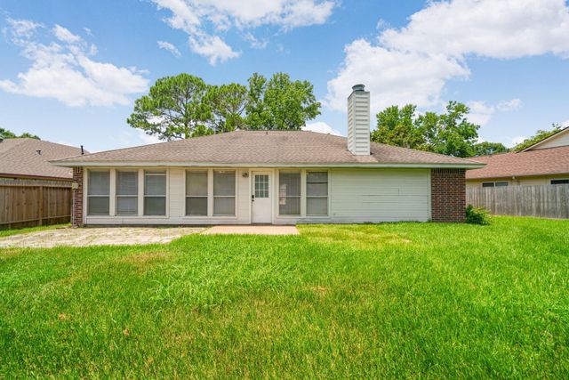 8614 Greenleaf Lake Drive, Houston, TX 77095