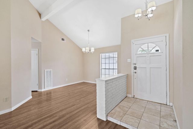 8614 Greenleaf Lake Drive, Houston, TX 77095