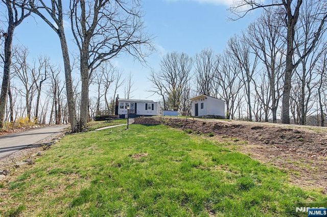 10 Berton Road, Boonton Township, NJ 07005