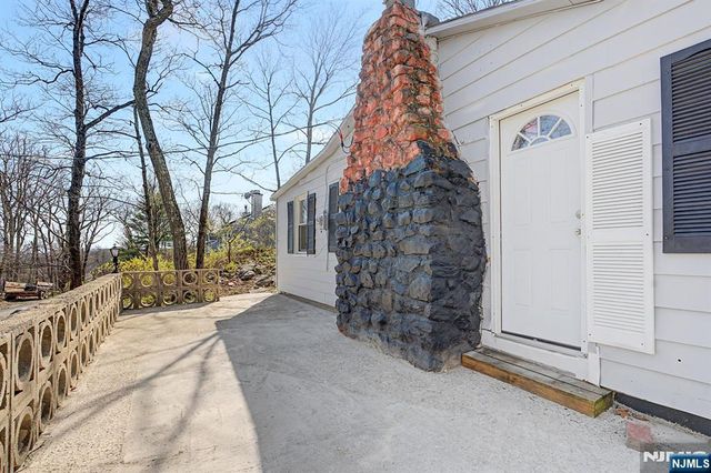 10 Berton Road, Boonton Township, NJ 07005
