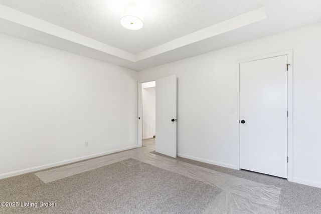 10401 Mimosa View Ct, Jeffersontown, KY 40299