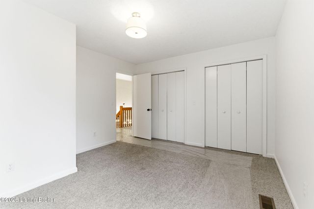 10401 Mimosa View Ct, Jeffersontown, KY 40299