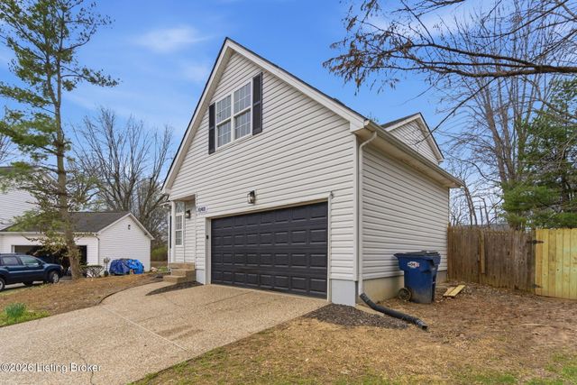 10401 Mimosa View Ct, Jeffersontown, KY 40299