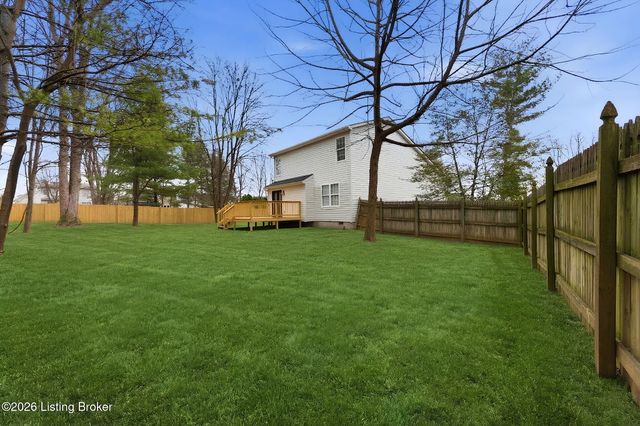 10401 Mimosa View Ct, Jeffersontown, KY 40299