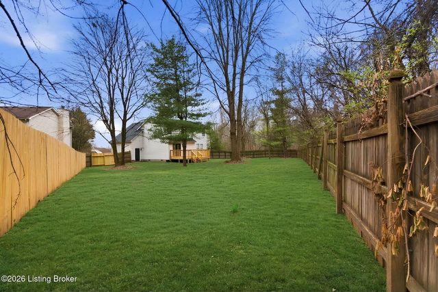 10401 Mimosa View Ct, Jeffersontown, KY 40299