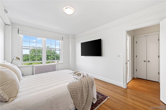 33 Gates Circle 6B, Buffalo, NY 14209