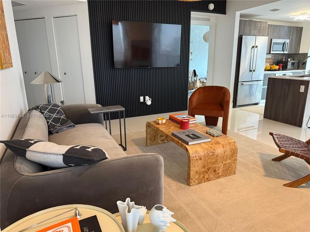 488 NE 18th St 3300, Miami, FL 33132