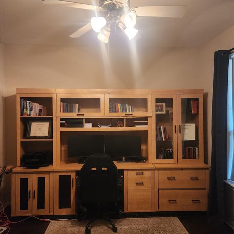 9415 Silver Ridge Drive, Rosharon, TX 77583