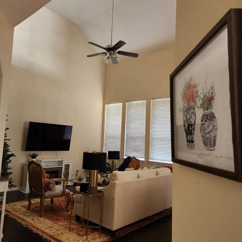 9415 Silver Ridge Drive, Rosharon, TX 77583