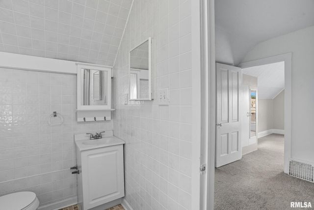 1416 17TH Avenue, Moline, IL 61265