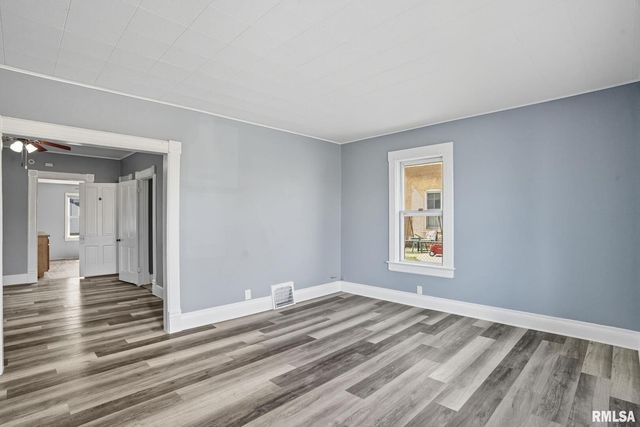 1416 17TH Avenue, Moline, IL 61265