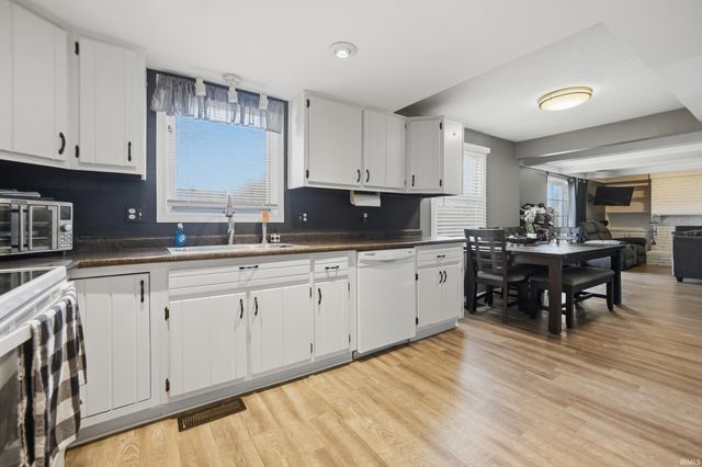 6808 Windham Court, Fort Wayne, IN 46835