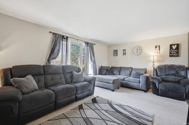 6808 Windham Court, Fort Wayne, IN 46835