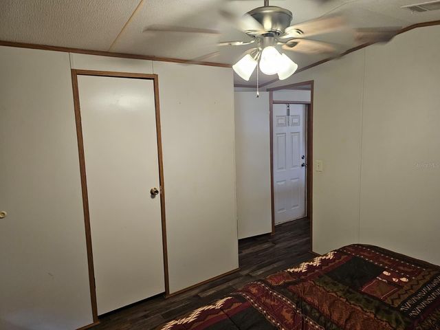 9050 SE 196TH TERRACE, Ocklawaha, FL 32179