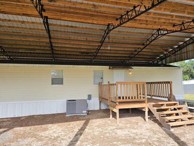 9050 SE 196TH TERRACE, Ocklawaha, FL 32179