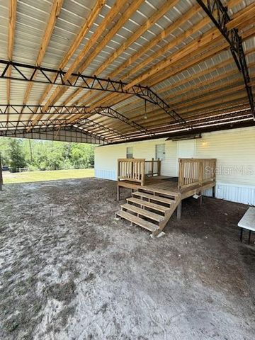 9050 SE 196TH TERRACE, Ocklawaha, FL 32179