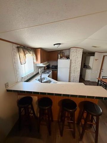 9050 SE 196TH TERRACE, Ocklawaha, FL 32179