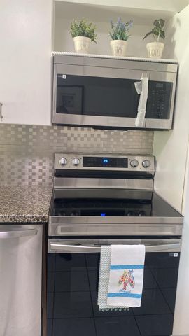 2601 S Course Dr 107, Pompano Beach, FL 33069