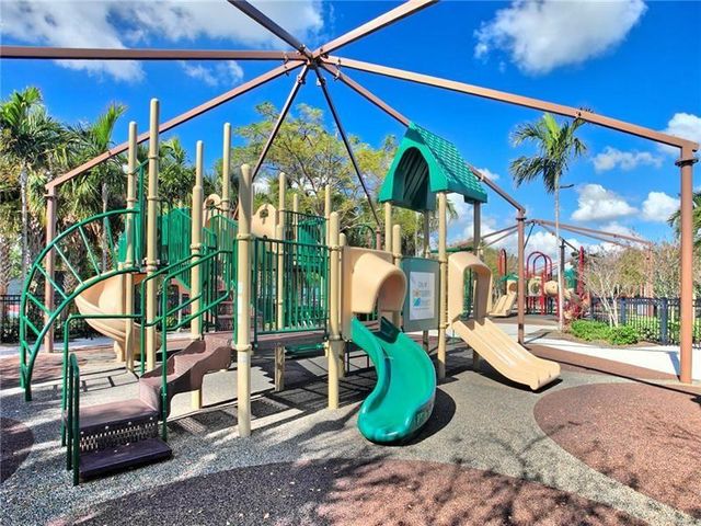 2601 S Course Dr 107, Pompano Beach, FL 33069