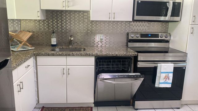 2601 S Course Dr 107, Pompano Beach, FL 33069