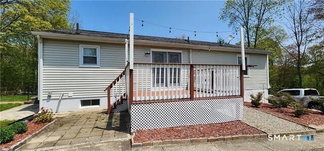 7 Sunnieside Court, Waterford, CT 06385
