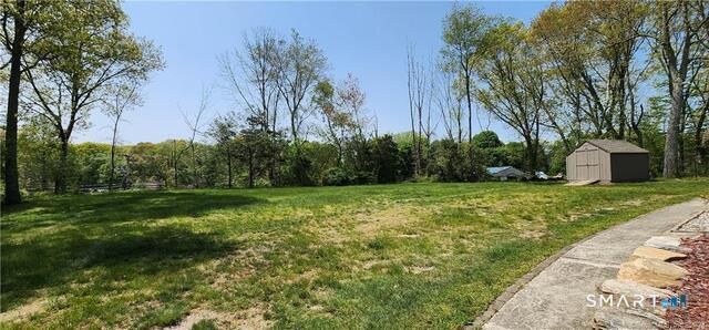 7 Sunnieside Court, Waterford, CT 06385