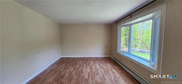 7 Sunnieside Court, Waterford, CT 06385