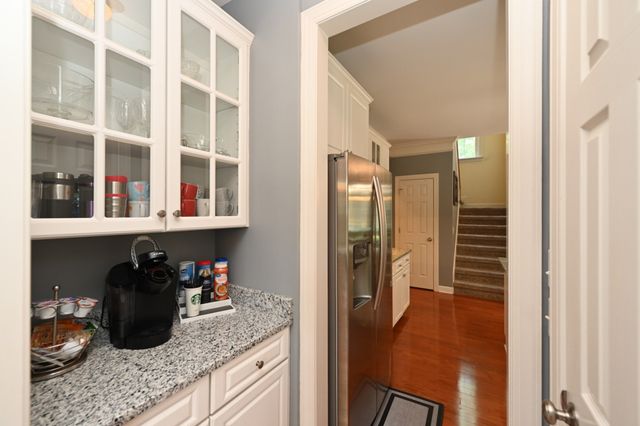 106 Shorecrest Cir, Hendersonville, TN 37075