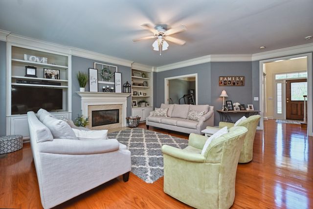 106 Shorecrest Cir, Hendersonville, TN 37075