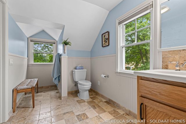 409 Marywood Drive NE, Grand Rapids, MI 49505