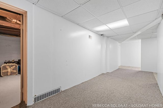 409 Marywood Drive NE, Grand Rapids, MI 49505