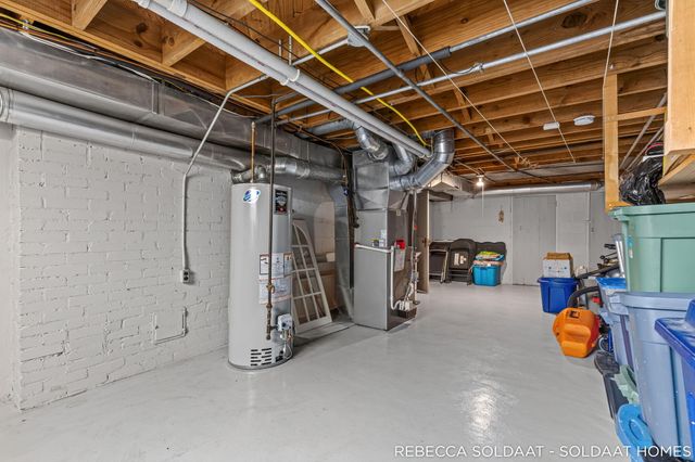 409 Marywood Drive NE, Grand Rapids, MI 49505