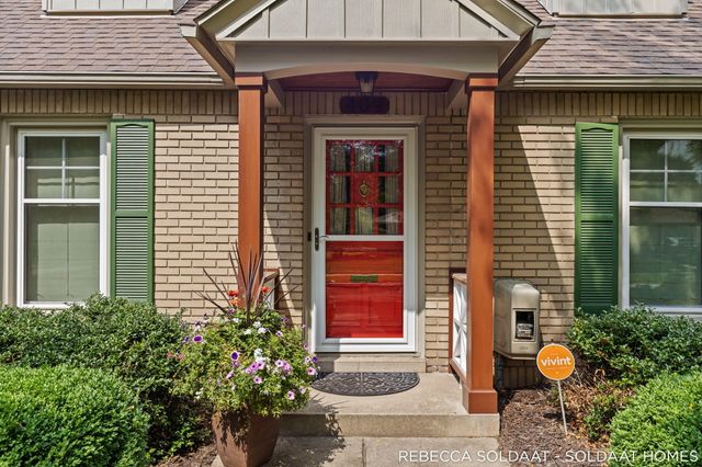 409 Marywood Drive NE, Grand Rapids, MI 49505