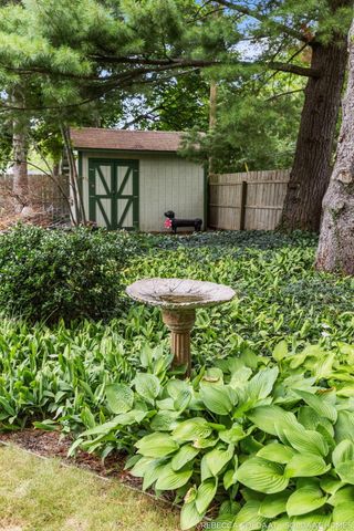 409 Marywood Drive NE, Grand Rapids, MI 49505