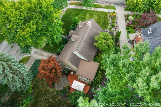 409 Marywood Drive NE, Grand Rapids, MI 49505