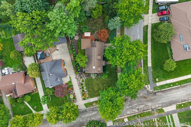 409 Marywood Drive NE, Grand Rapids, MI 49505