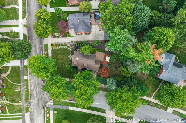 409 Marywood Drive NE, Grand Rapids, MI 49505