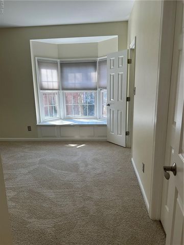 300 Yarmouth St Apt 327, Norfolk, VA 23510