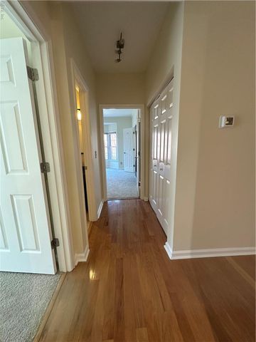 300 Yarmouth St Apt 327, Norfolk, VA 23510