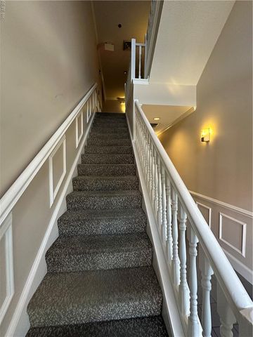 300 Yarmouth St Apt 327, Norfolk, VA 23510